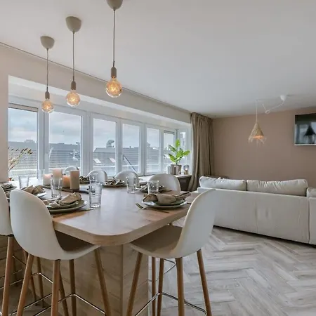 Juan - Modern In With 2 Bedrooms Apartment *