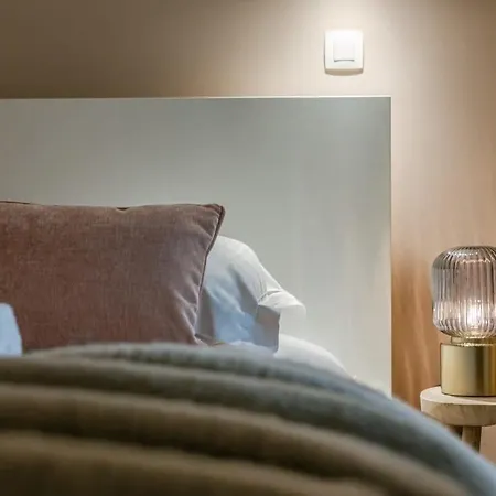 Juan - Modern In With 2 Bedrooms Апартаменты *